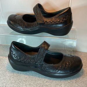 Zorra Gummibear Light Weight, Flexible Walking Mary Jane black‎ leather eu36W